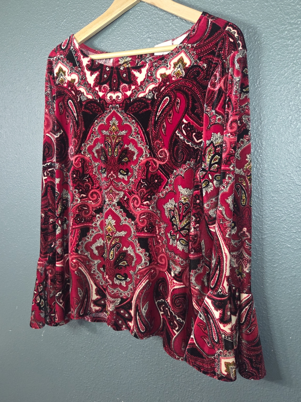 Chico's Velvet Paisley Bell Sleeve Blouse / Tunic Top Size 3 (XL) - Picture 3 of 9